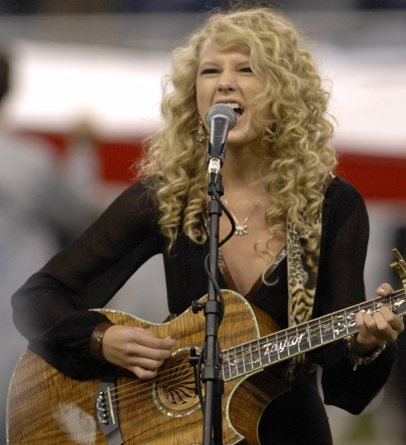  Taylor’s First Record Deal | Getty Images Photo by Al Messerschmidt