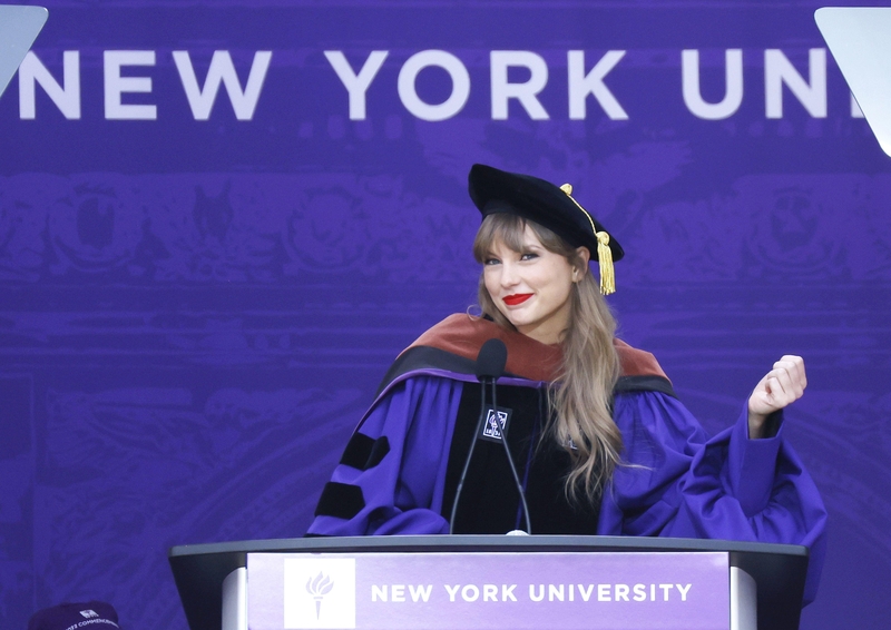 Dr. Taylor Swift | Alamy Stock Photo by John Angelillo/UPI