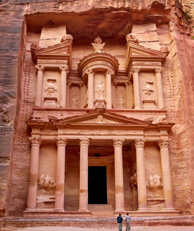 Petra, die berühmte archäologische Stätte, wurde aus reinem Sandstein gehauen | Alamy Stock Photo by Jan Wlodarczyk 