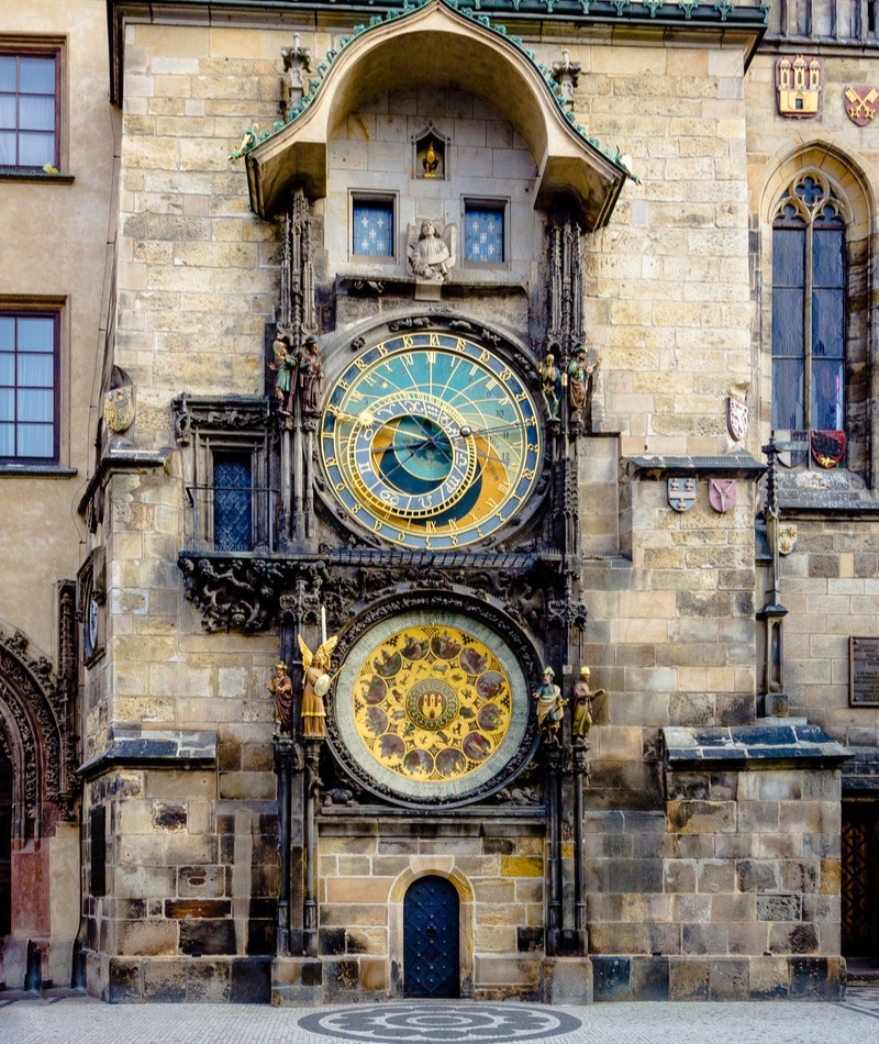 Die Prager Rathausuhr ist eine der ältesten funktionierenden Uhren der Welt | Shutterstock