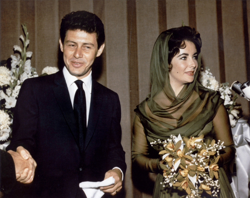 Elizabeth Taylor & Eddie Fisher Get Married | Getty Images Photo by Sunset Boulevard/Corbis 