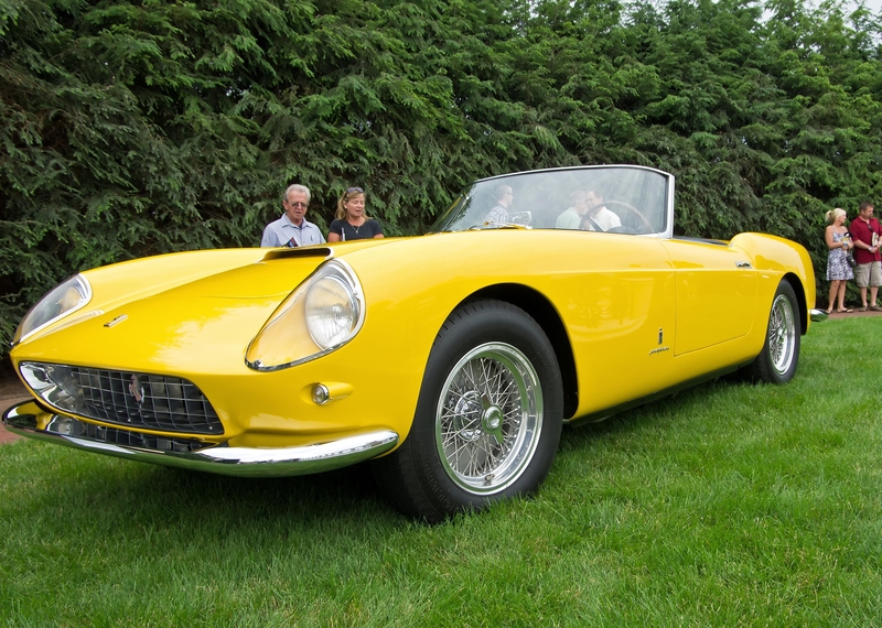 Ferrari 250 GT PF Cabriolet de 1960 | Alamy Stock Photo by Michael McKinne