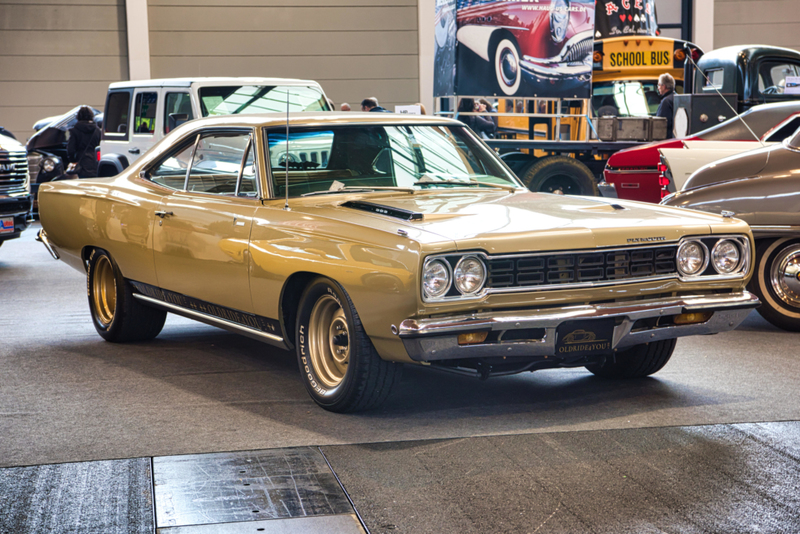 Plymouth RoadRunner HEMI von 1968 | Alamy Stock Photo by Dmitry Orlov 