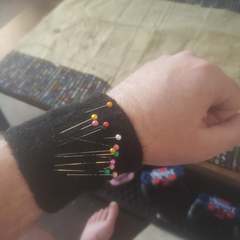 Store Bobby Pins on a Sweatband | Reddit.com/BartendingNomad