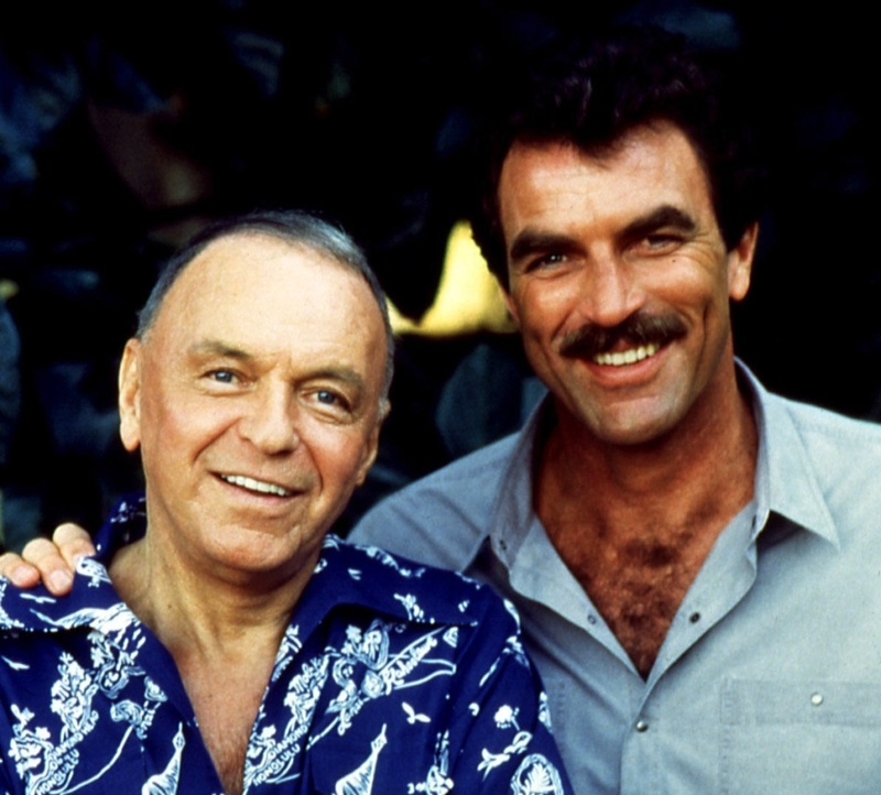 Selleck, Sinatra y la comedia de colegas | Alamy Stock Photo by Courtesy Everett Collection