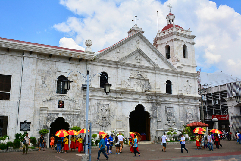 La Basílica Menor del Santo Niño y otras iglesias | Walter Eric Sy/Shutterstock