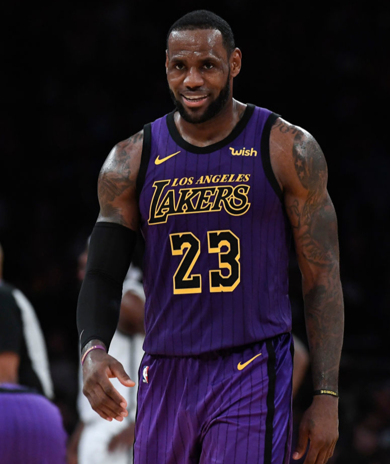 LeBron James – 6’9″ | Getty Images Photo by Kevork Djansezian