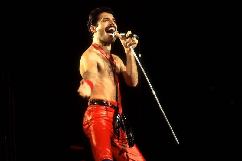 Freddie's Trademark “Bottomless Mic” | Getty Images Photo by Paul Natkin