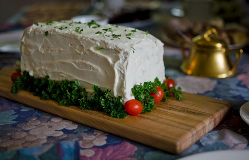 The Frosted Ribbon Loaf | Alamy Stock Photo by Maria Janicki 