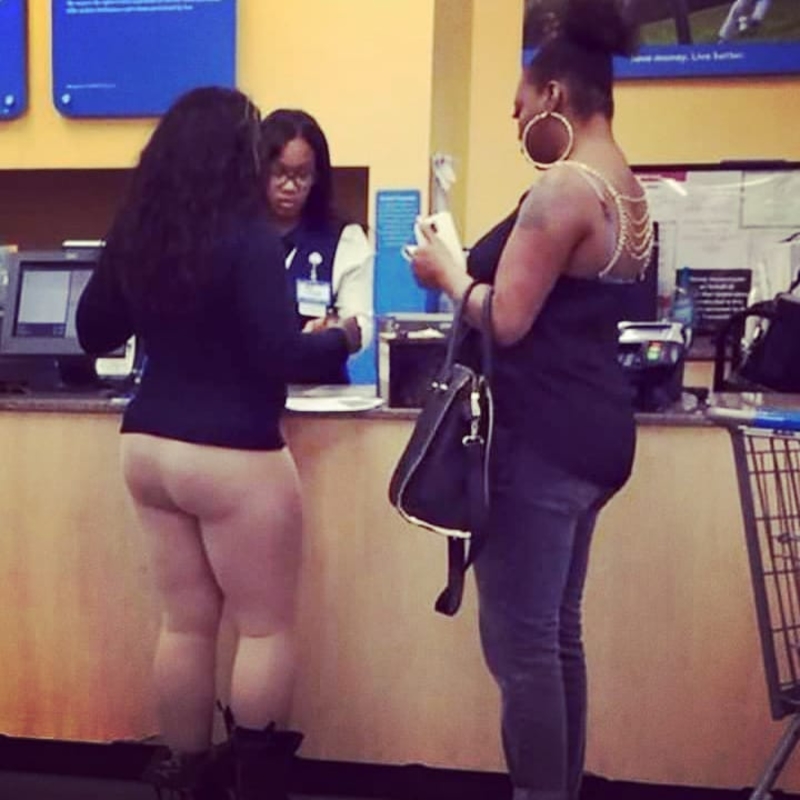 Just Don't Stare | Instagram/@walmart_friendz