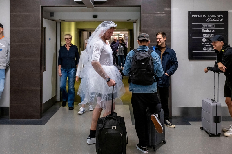 A Blushing Bride | Alamy Stock Photo by Grant Rooney