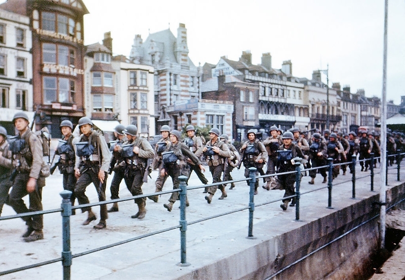 Heading Towards The Ships | Getty Images Photo by Galerie Bilderwelt