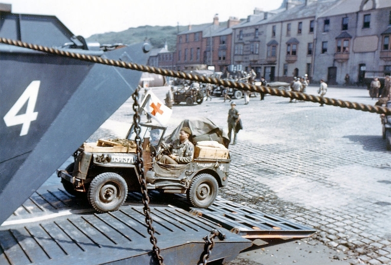 Loading All the Necessities For The Attack | Getty Images Photo by Galerie Bilderwelt