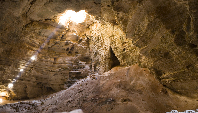 Explore the Depths of Majlis al Jinn | Shutterstock