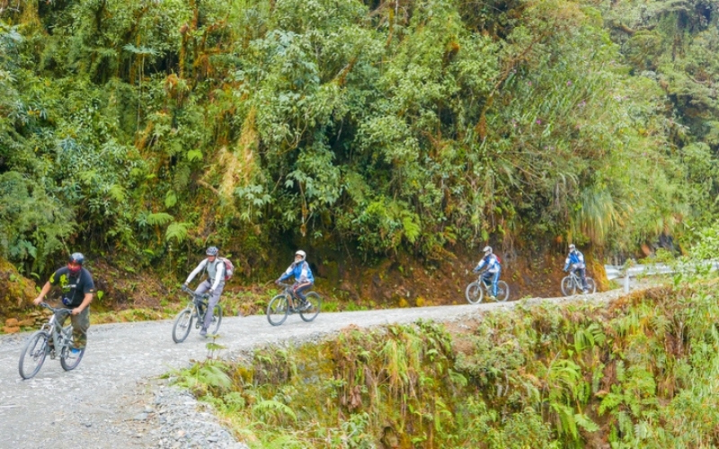 Yunga Road | Shutterstock